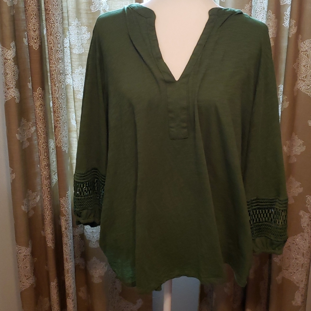 Plus size detailed top